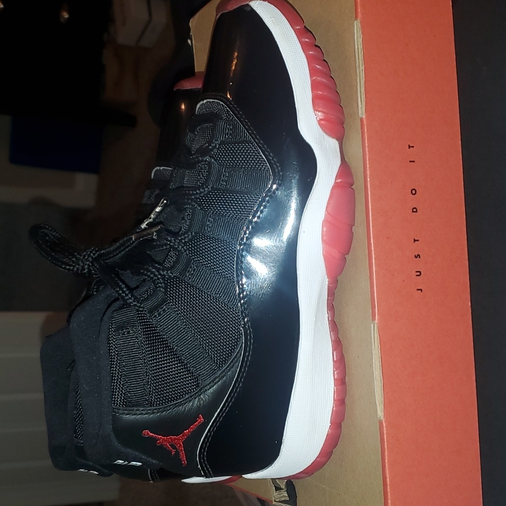 Jordan 11 Bred